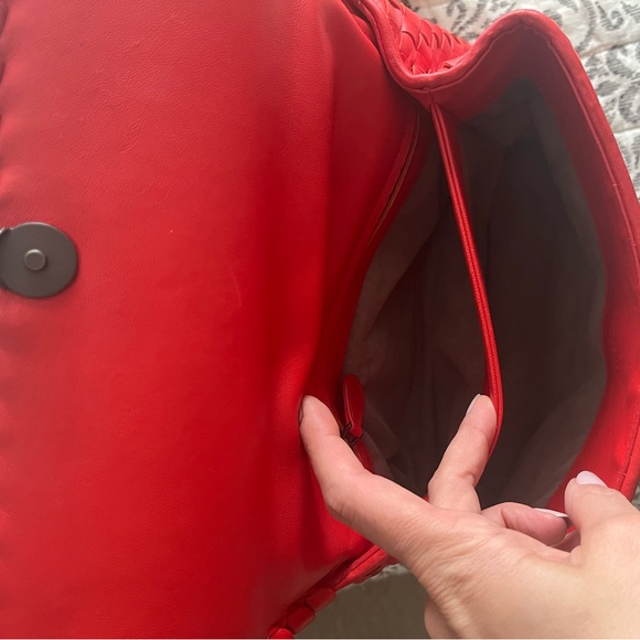 Bitters Vener’s Red Intrecciato Leather ‘Olimpia’ bag - Picture 4 of 8